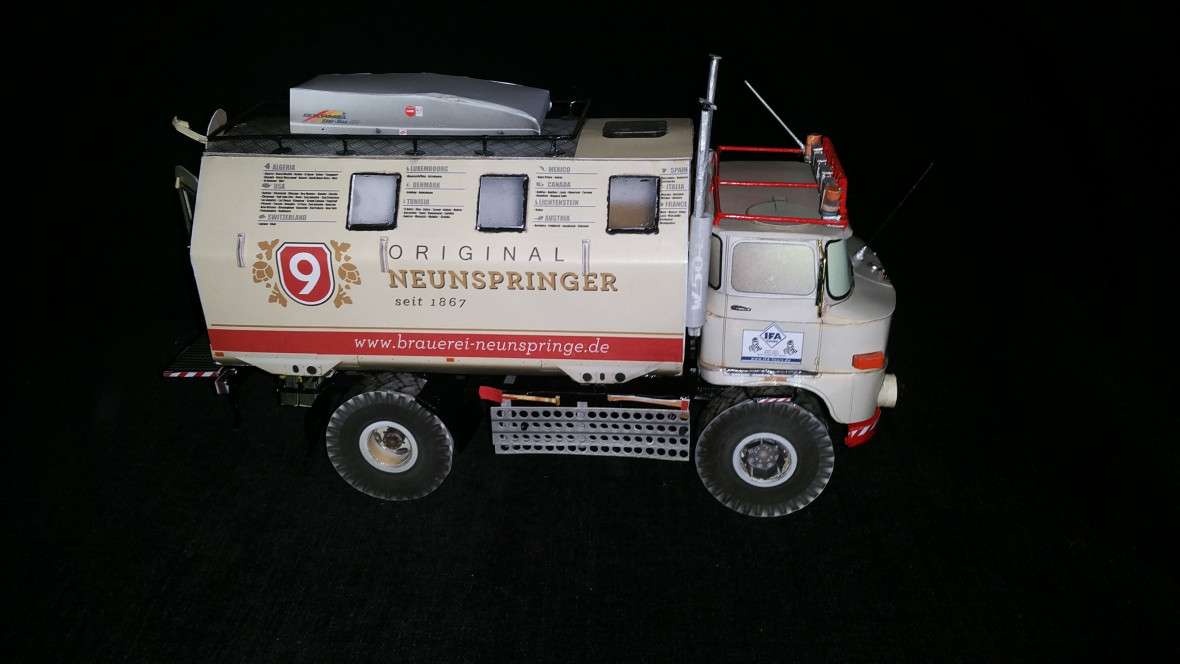 IFA LKW W50 LA/A/C "Expedition" 4x4 gebaut aus Papier in 1:18