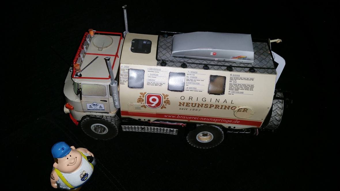 IFA LKW W50 LA/A/C "Expedition" 4x4 gebaut aus Papier in 1:18