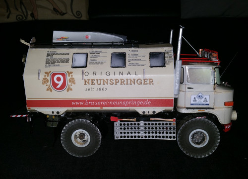 IFA LKW W50 LA/A/C "Expedition" 4x4 gebaut aus Papier in 1:18