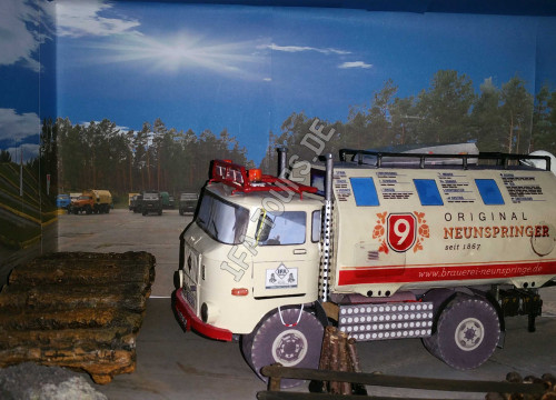 IFA LKW W50 LA/A/C "Expedition" aus Papier in 1:25