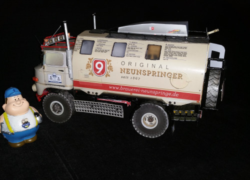 IFA LKW W50 LA/A/C "Expedition" 4x4 gebaut aus Papier in 1:18