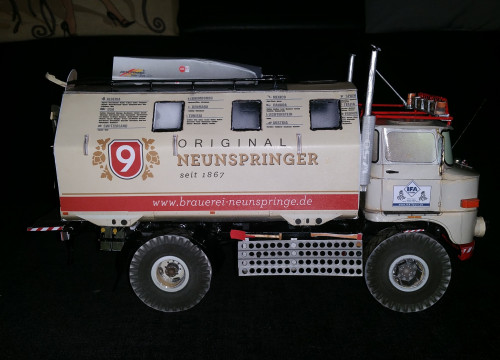 IFA LKW W50 LA/A/C "Expedition" 4x4 gebaut aus Papier in 1:18