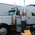Renato am amerikanischen LKW