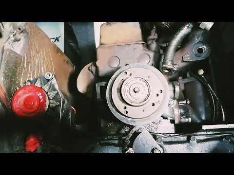 IFA Garage - IFA LKW W50 - Einbau Wasserpumpe, Kompressor und Keilriemen