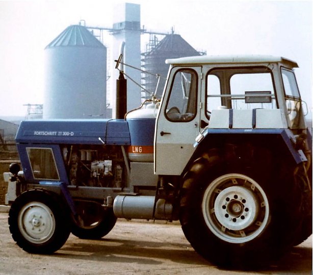 LNG Traktor ZT 300 (Foto: Steinmetz) LNG Traktor ZT 300 (Foto: Steinmetz)